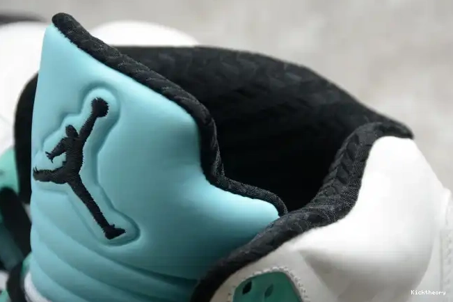 Kick Theory 5 Island CN2932-100 Jordan Green Air 0505